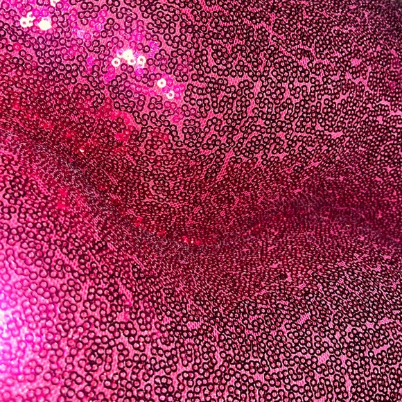 Luscious Lips sequined decorative pillow - Picture 8 of 10